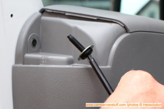How to manually lock the doors on a Fiat Ducato after disconnecting the  battery 